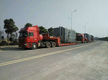专业大件运输公司.jpg